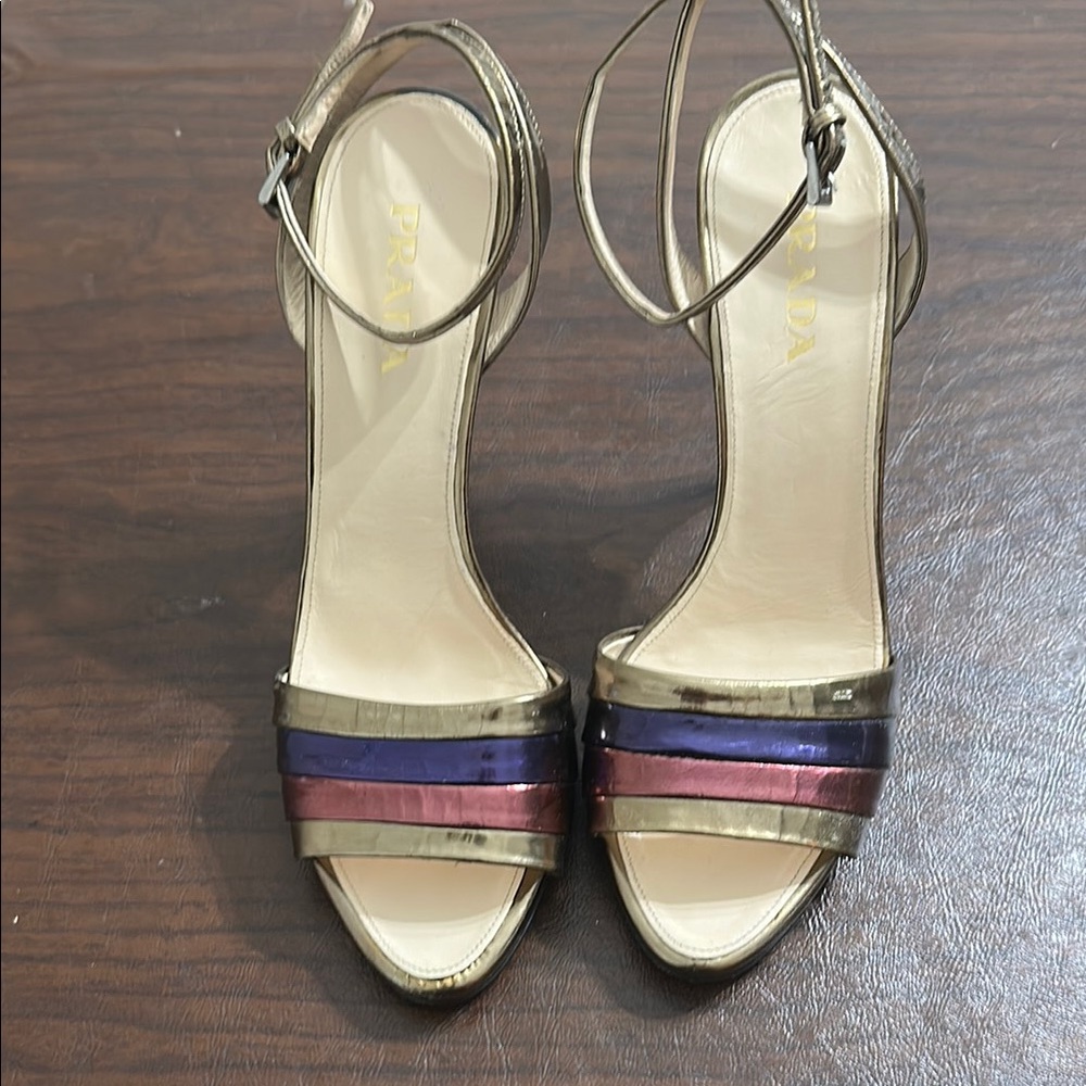 PRADA Metallic Gold, Pink & Purple
Stiletto Heels Size 8.5 Italian size 38 1/2